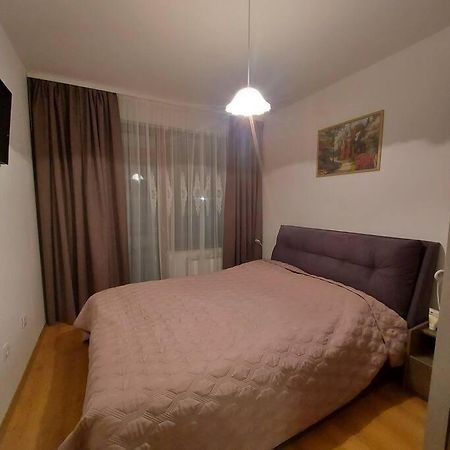 Ferienwohnung Семи Гарден Borowez Exterior foto