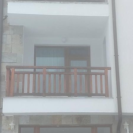 Ferienwohnung Семи Гарден Borowez Exterior foto