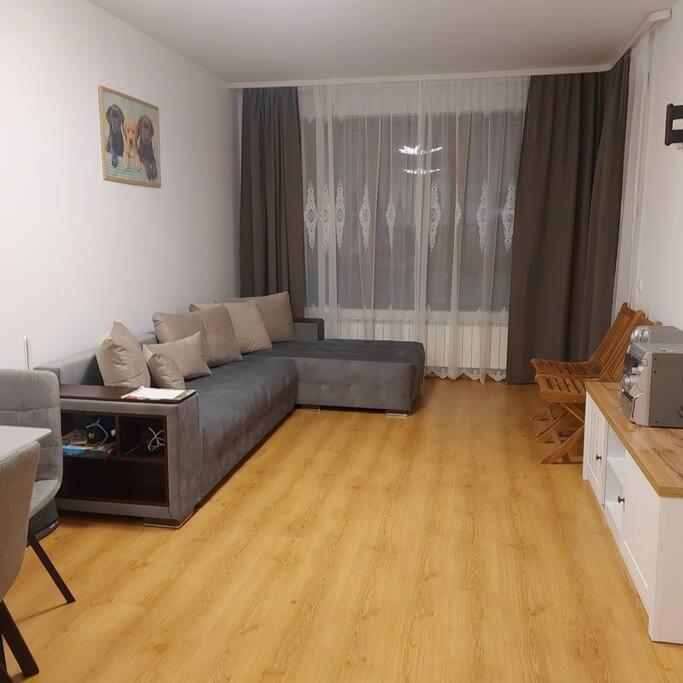 Ferienwohnung Семи Гарден Borowez Exterior foto